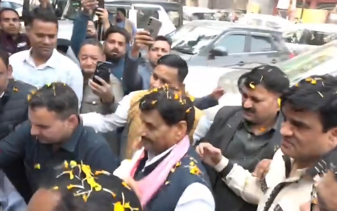 कानपुर में इरफान सोलंकी के घर पहुंचे शिवपालः बोले… BJP पीडीए से घबराकर पंकज चौधरी को लाई…