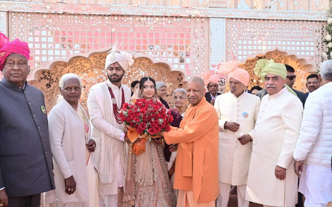 कानपुर : कैबिनेट मंत्री की बेटी की शादी में VVIP जमावड़ा, CM योगी समेत कई दिग्गज पहुंचे।